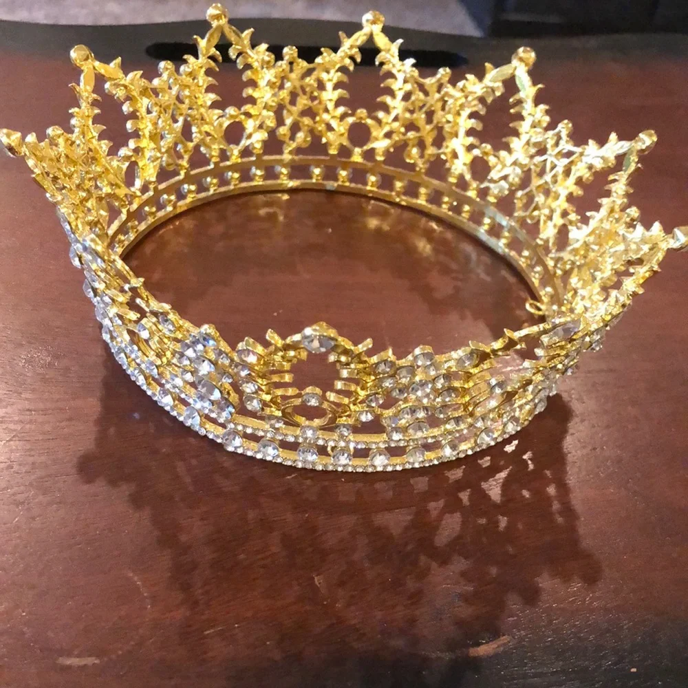 NWT5” width Golden Yellow Rhinestone Covered Crown w/built in hair hoops for pin - Picture 2 of 9